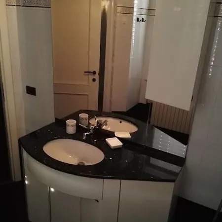 בית נופש La Casetta Rosa *